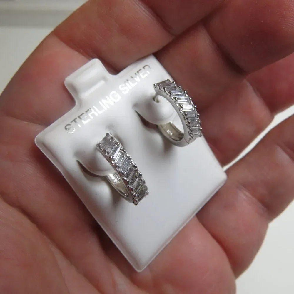 Unbranded sterling silver